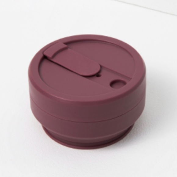 Collapsible Cup with Reusable Straws - Picture 5 of 10